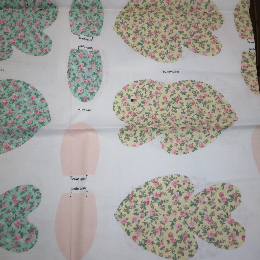 FABRIC Calico Bunny Love Fabric Panel Makrd Mother Bunny Rabbit And 3 Babies